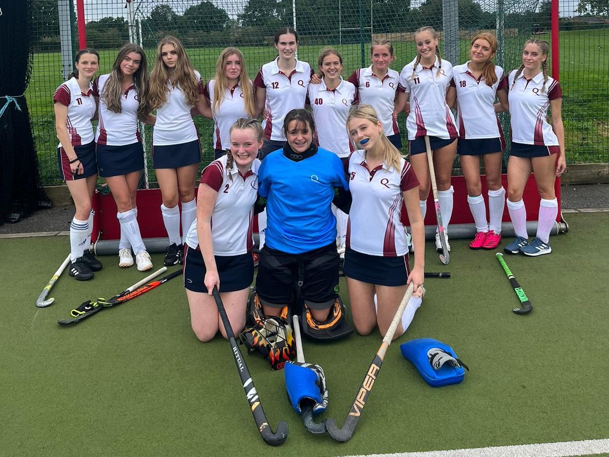 Group photo of the Under 19s hockey team