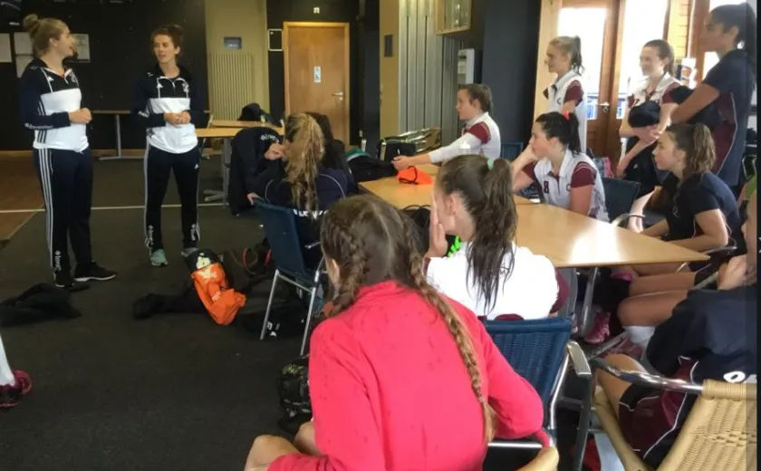 England Hockey players lead coaching session at Queen's