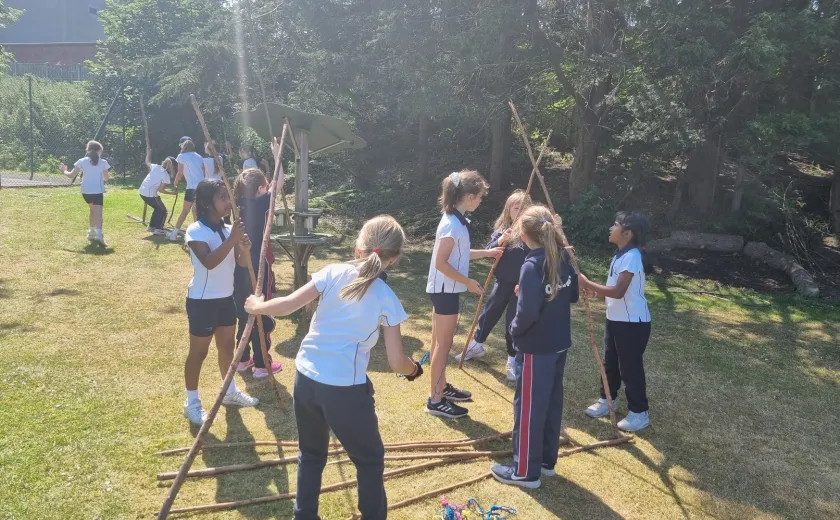 Outdoor learning at The Queen's School